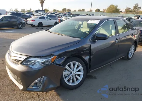 2014 Toyota Camry Hybrid Xle z USA, uszkodzony, nr VIN 4T1BD1FK6EU100773